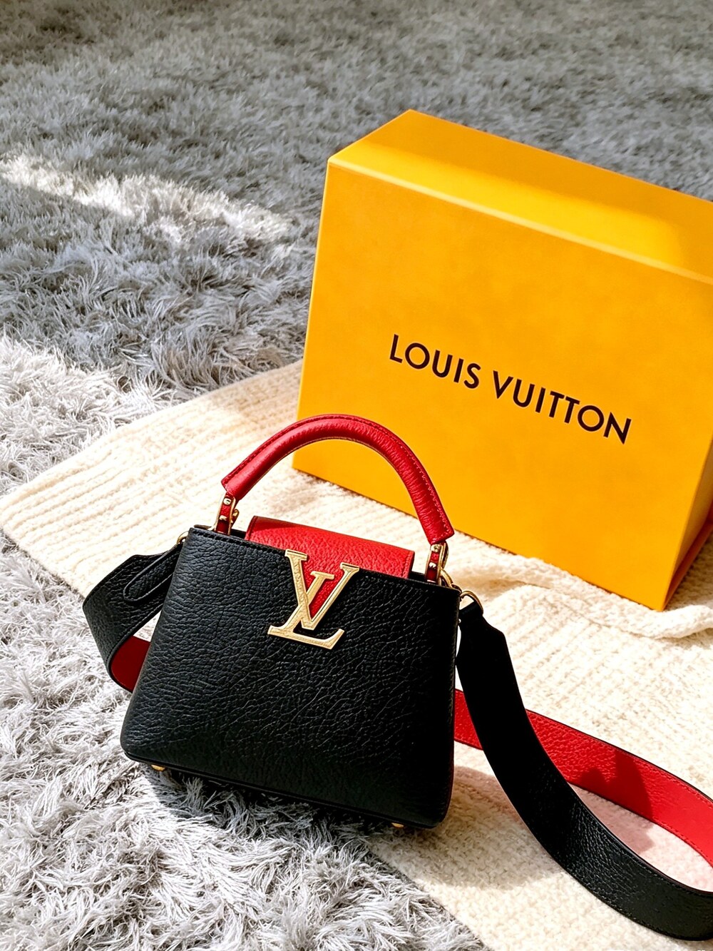Louis Vuitton Capucines Mini Black & Red Taurillon